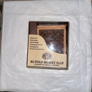 Wallet Men's  BI- Fold Money Clip top grain all leather interior